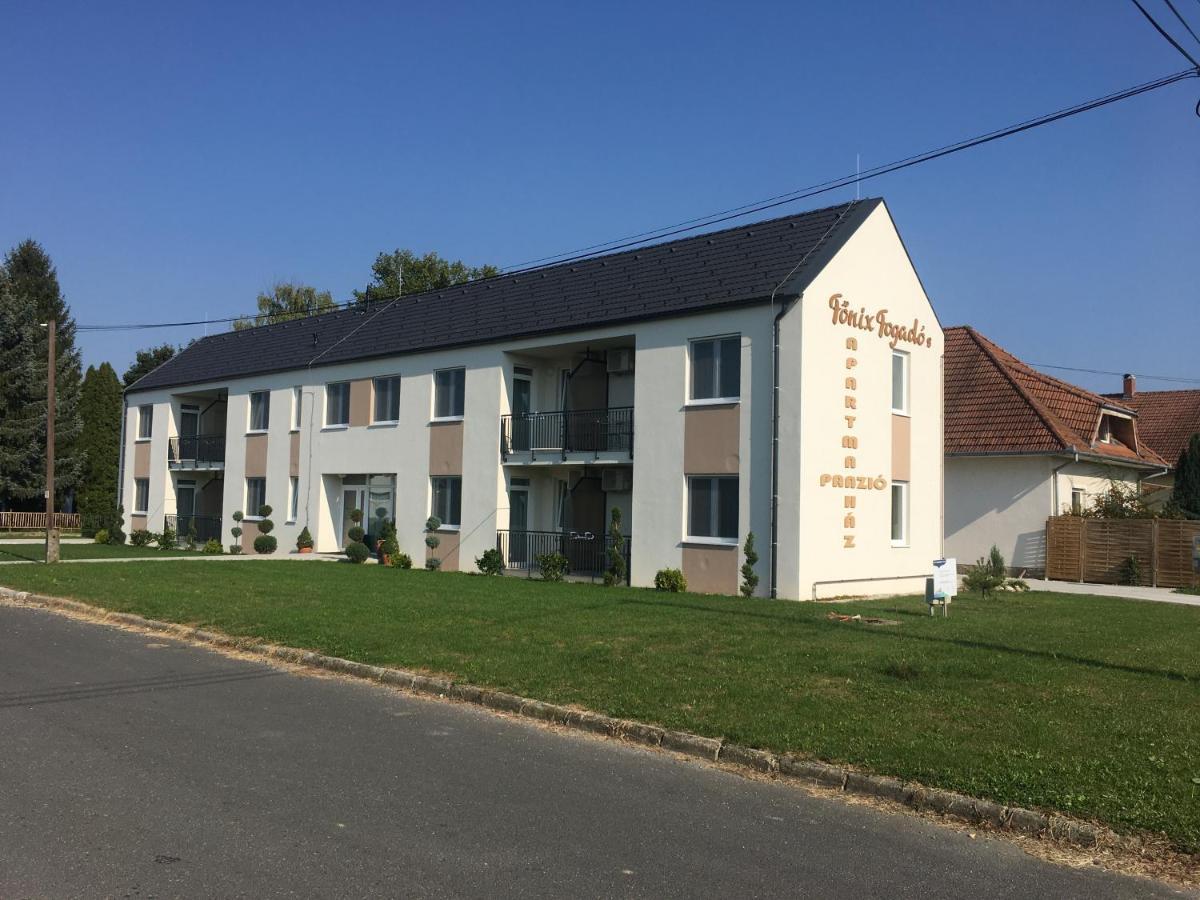 Fonix Apartman 렌티 외부 사진